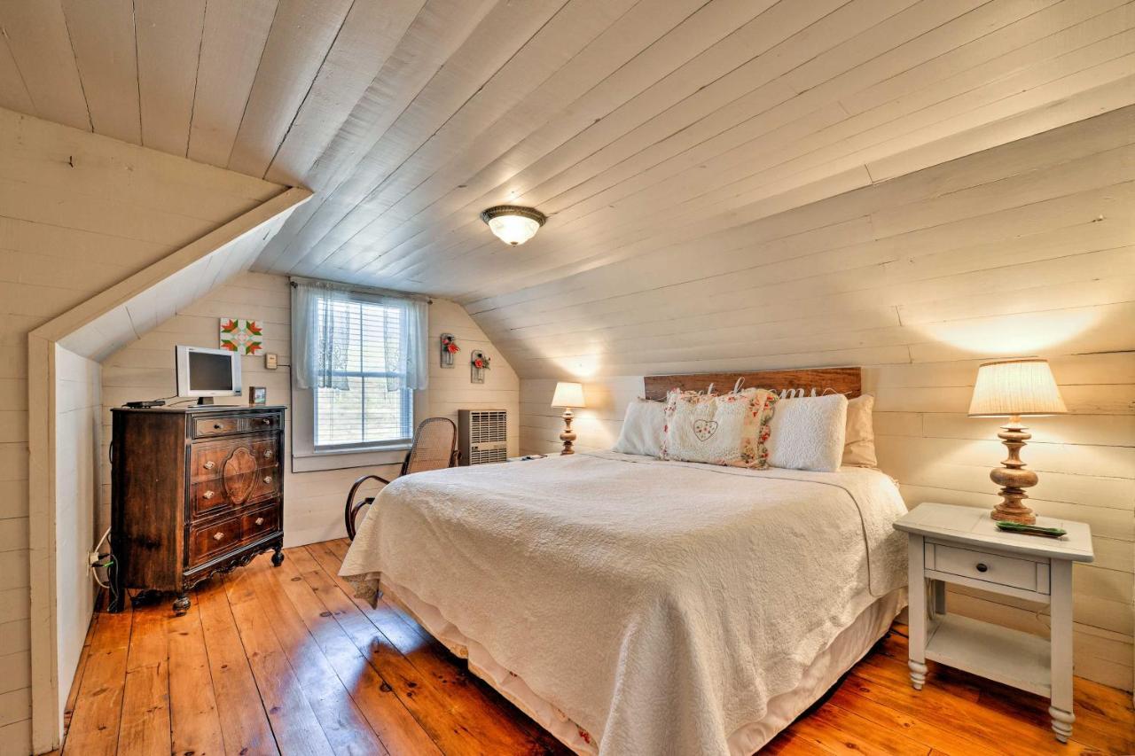Lil Red Hen Cottage In The Boone Area With Hot Tub West Jefferson Zewnętrze zdjęcie